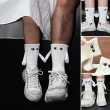 Laden Sie das Bild in den Galerie-Viewer, Lustige magnetische Socken
